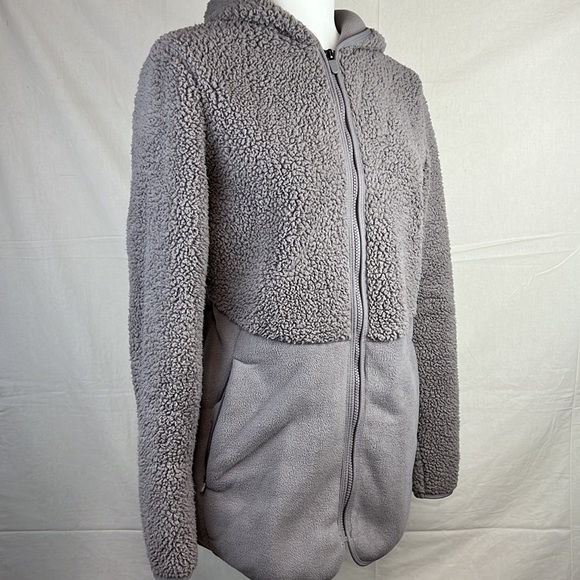 Fila Sport Gray Hooded Fleece Jacket. Zip up. Size S. - Picture 2 of 9